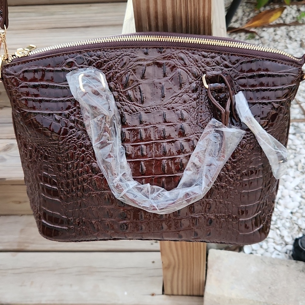 NIB! Crocodile pattern glossy shoulder bag